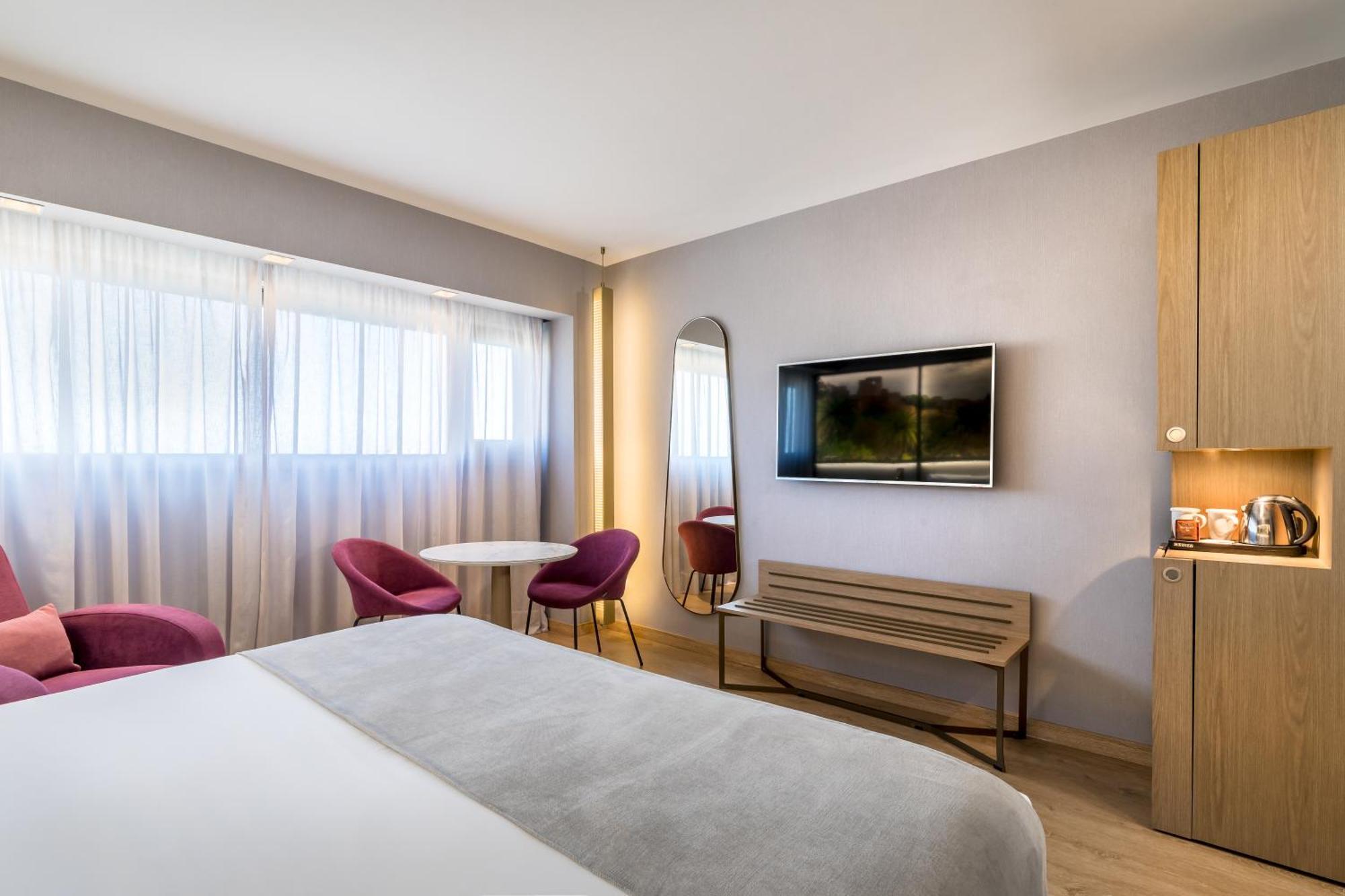 Hotel Barcelo Málaga Esterno foto