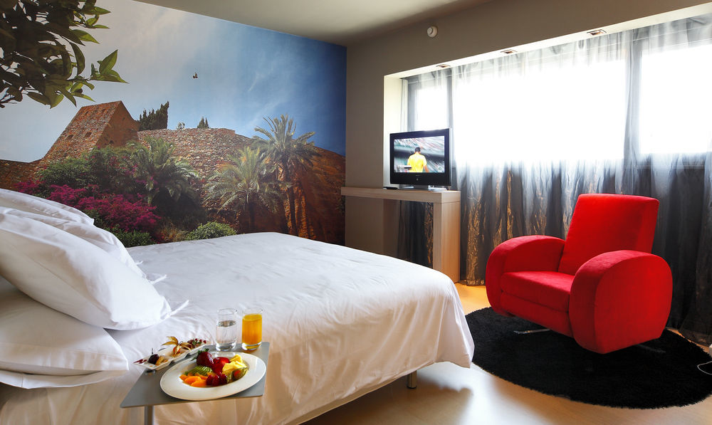 Hotel Barcelo Málaga Esterno foto
